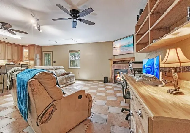 Photo 4 of Single family home for sale at 1121 Old Polk City Rd, Lakeland, FL 33809 | MLS# L4964495 | Listing updated on 2026-09-23