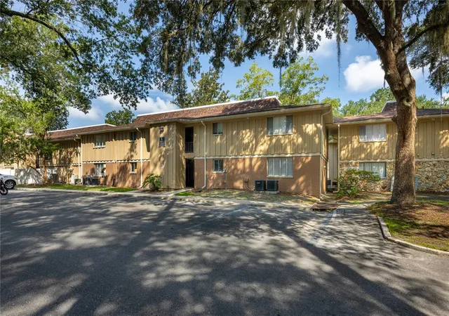 1st image of 507 Nw 39th Rd #122, Gainesville, FL 32607 | MLS# GC542937