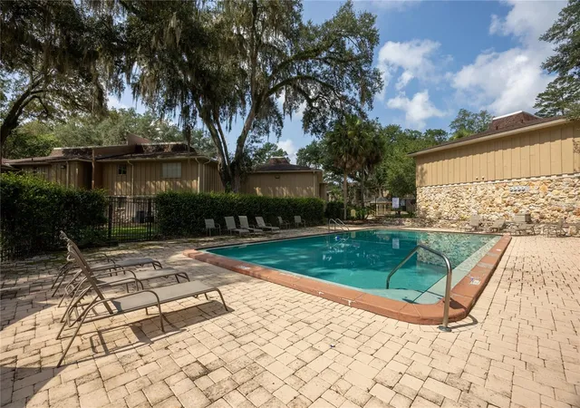 2nd image of 507 Nw 39Th Rd, GAINESVILLE, FL 32607