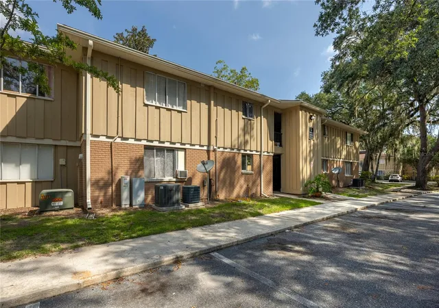 Photo 3 of Condo for sale at 507 Nw 39Th Rd #122, Gainesville, FL 32607 | MLS# GC542937 | Listing updated on 2026-10-05