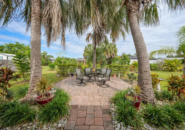 2nd image of 22554 Laika Ave, Port Charlotte, FL 33952 | MLS# C7529879