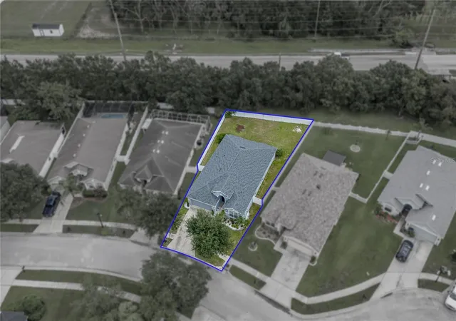 2nd image of 34455 Cliffcreek Ct, Wesley Chapel, FL 33545 | MLS# TB8541490