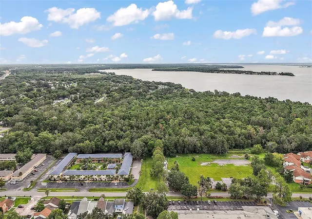 2nd image of W Oak Terrace Dr, Leesburg, FL 34748 | MLS# G5116812