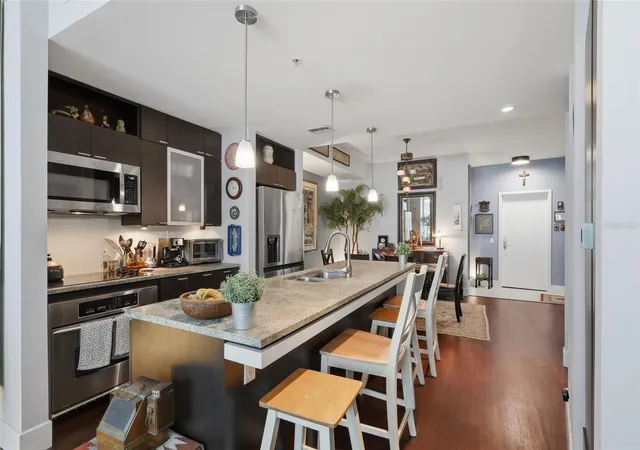 5th image of 111 N 12Th St #1521, Tampa, FL 33602 | MLS# TB8541492