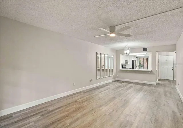 Listing Photo 5 - Condo for sale in building located at 7500 40Th Ave W, Bradenton, FL 34209 - Unit #105