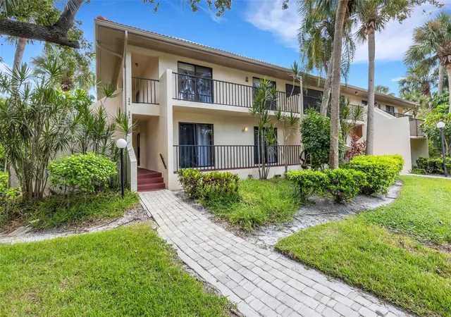 Listing Photo 1 - Condo for sale in building located at 6462 Wild Oak Bay Blvd, BRADENTON, FL 34210 - Unit #244