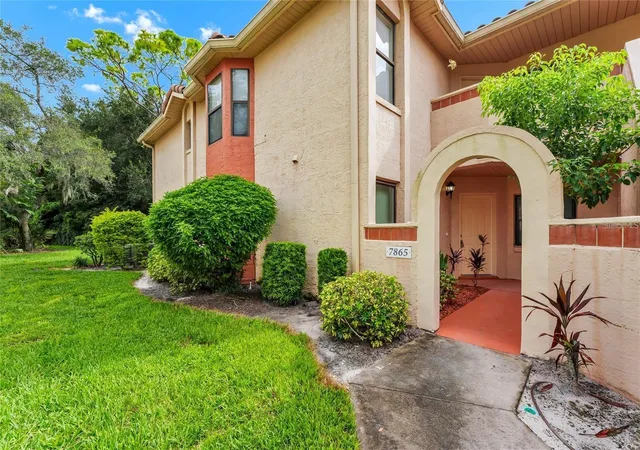 Photo 2 of Sale Pending at 7865 Sugar View Ct #7865, Orlando, FL 32819 | MLS# O6435833 | Listing updated on 2026-09-08