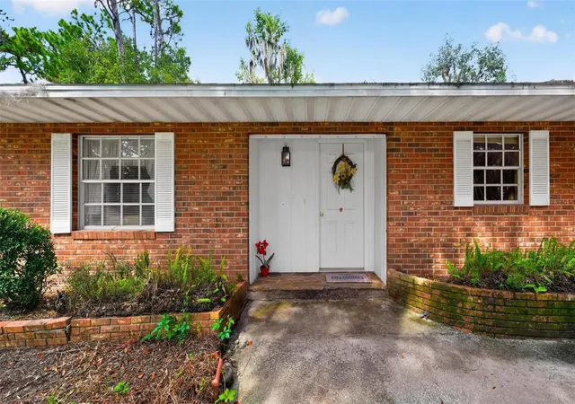 4th image of 16529 Orange Ave, Umatilla, FL 32784 | MLS# G5116818