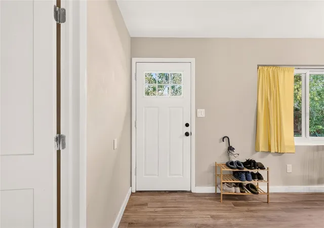 Photo 4 of Single family home for sale at 3929 Nw 20Th Ter, Gainesville, FL 32605 | MLS# GC542940 | Listing updated on 2026-10-09