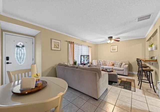 4th image of 1409 Alpine Rd #10, Clearwater, FL 33755 | MLS# TB8541513