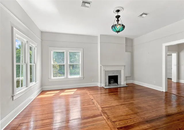 Photo 3 of Single family home for sale at 929 Vistabula St, Lakeland, FL 33801 | MLS# L4964499 | Listing updated on 2026-09-14