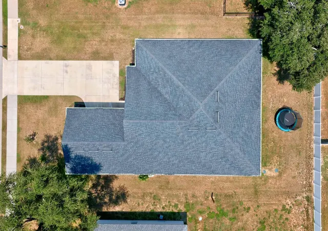 Photo 3 of Single family home for sale at 1415 Magnolia Ln, Auburndale, FL 33823 | MLS# L4964500 | Listing updated on 2026-09-30