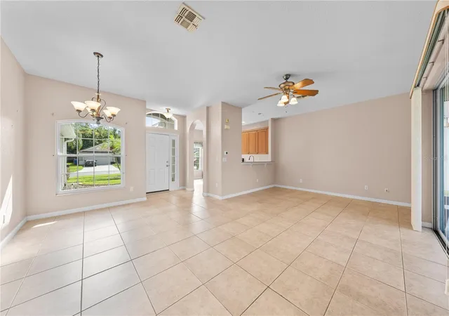 Photo 4 of Single family home for sale at 2975 White Cedar Cir, Kissimmee, FL 34741 | MLS# S5156119 | Listing updated on 2026-10-03