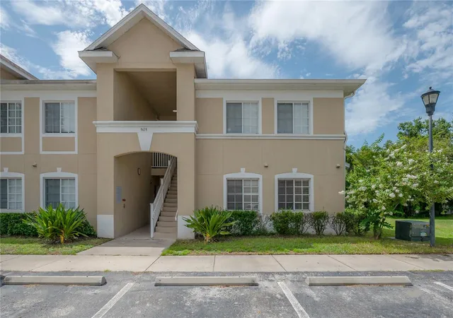 2nd image of 9619 Lakedale Wy #102, Riverview, FL 33578 | MLS# TB8541515