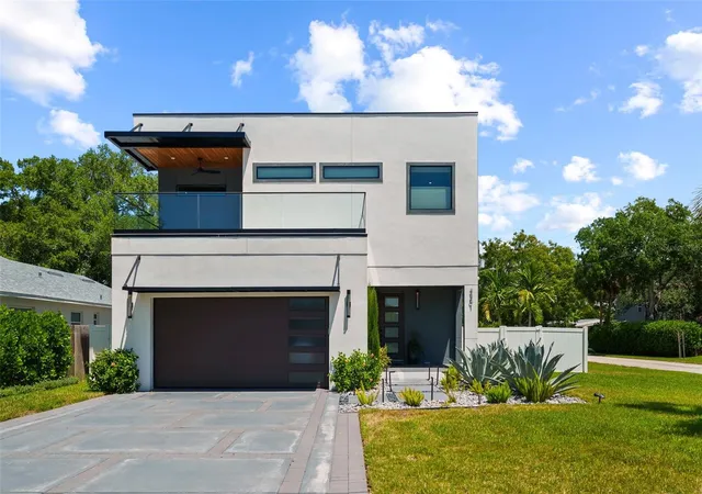 Photo 1 of Single family home for sale at 3301 W Paul Ave, Tampa, FL 33611 | MLS# TB8541516 | Listing updated on 2026-08-26