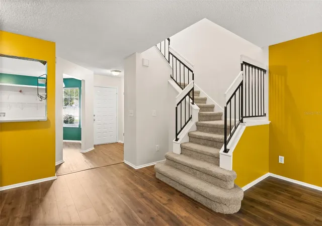 Photo 3 of Townhouse for sale at 2776 Lancaster Ct, Apopka, FL 32703 | MLS# O6435850 | Listing updated on 2026-10-01