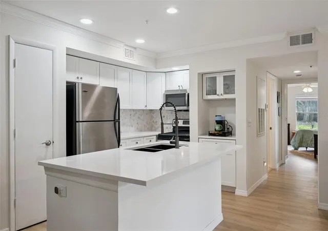 Photo 4 of Sale Pending at 470 S Pin Oak Pl #112, Longwood, FL 32779 | MLS# O6435853 | Listing updated on 2026-09-05