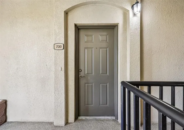 Listing Photo 2 - Condo for sale in building located at 8168 Boat Hook Loop, Windermere, FL 34786 - Unit #303
