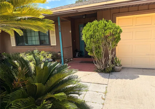 3rd image of 237 Cranbrook Dr, Kissimmee, FL 34758 | MLS# O6435858
