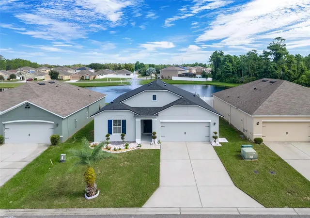 Photo 2 of Sale Pending at 330 Briar Patch Loop, Davenport, FL 33896 | MLS# G5116822 | Listing updated on 2026-09-14