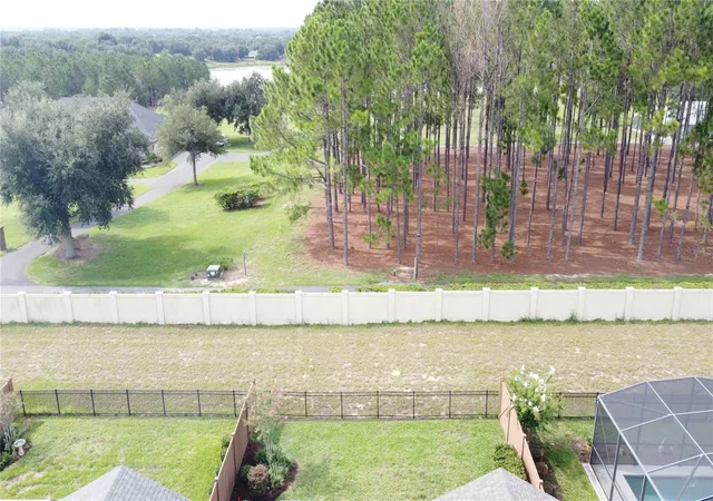 Photo 4 of Single family home for sale at 372 Alcove Dr, Groveland, FL 34736 | MLS# G5116823 | Listing updated on 2026-09-18