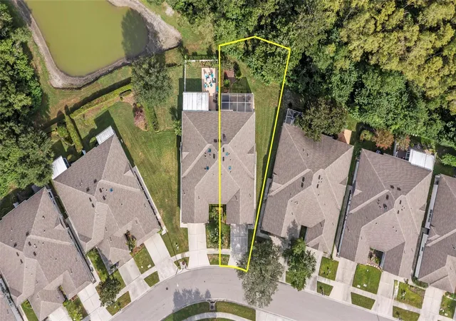 Photo 3 of Sale Pending at 2842 Tanglewylde Dr, Land O Lakes, FL 34638 | MLS# TB8541550 | Listing updated on 2026-08-31