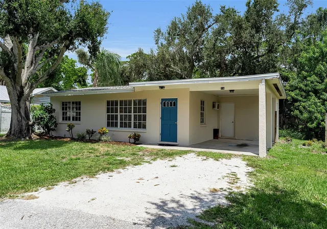 1st image of 516 Laurel Rd W, Nokomis, FL 34275 | MLS# A4703788