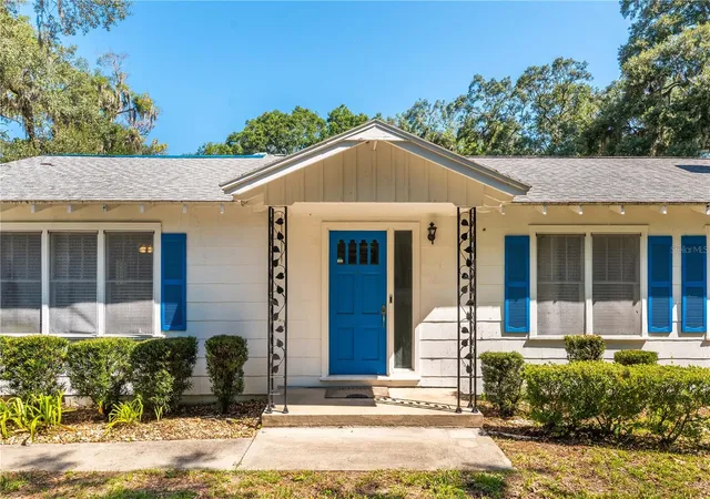 2nd image of 8443 Fort Caroline Rd, Jacksonville, FL 32277 | MLS# V4950879