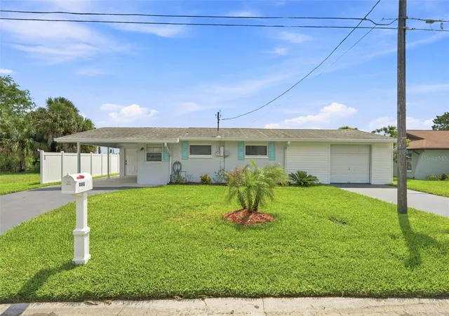 Photo 2 of Single family home for sale at 4496 Bimini Dr, Hernando Beach, FL 34607 | MLS# TB8541557 | Listing updated on 2026-08-23