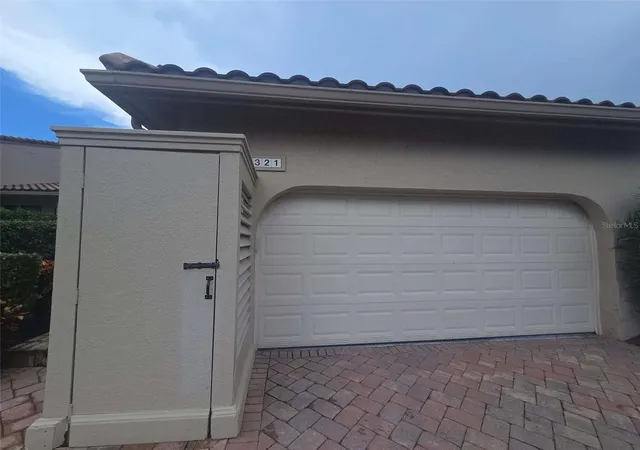 2nd image of 2321 Harbour Oaks Dr, Longboat Key, FL 34228 | MLS# A4703789