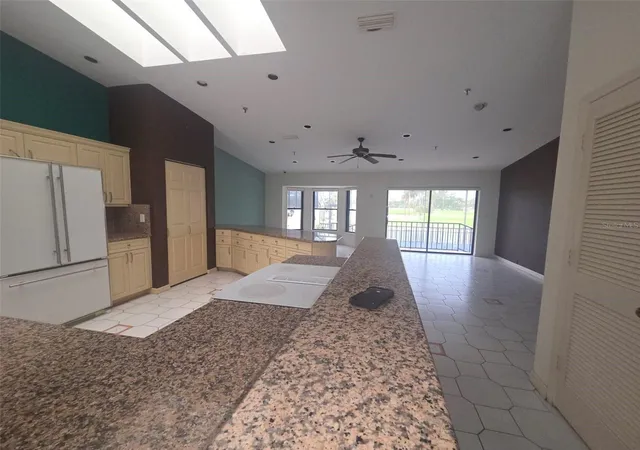 Photo 4 of House for sale at 2321 Harbour Oaks Dr, Longboat Key, FL 34228 | MLS# A4703789 | Listing updated on 2026-10-10