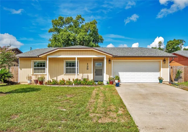 Photo 1 of Single family home for sale at 129 Reel Ct, Sanford, FL 32773 | MLS# O6435880 | Listing updated on 2026-09-05