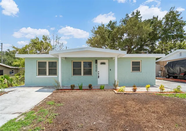 Photo 4 of Single family home for sale at 4624 Pirate Pl, New Port Richey, FL 34652 | MLS# TB8541559 | Listing updated on 2026-08-29