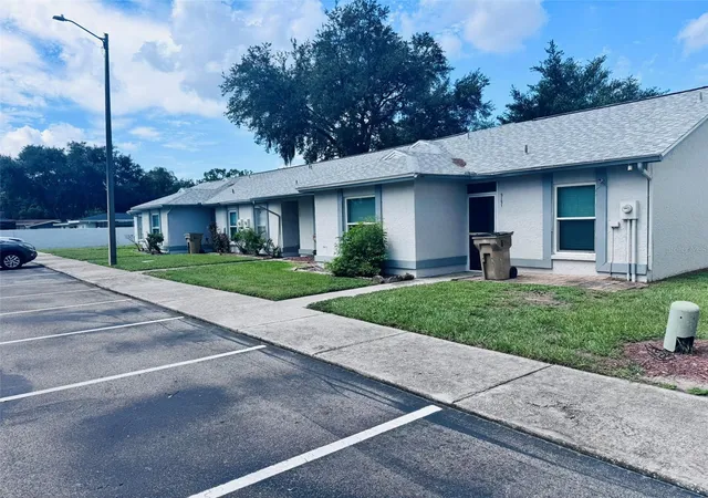 3rd image of 5151 Gainsville Dr, Temple Terrace, FL 33617 | MLS# TB8541563