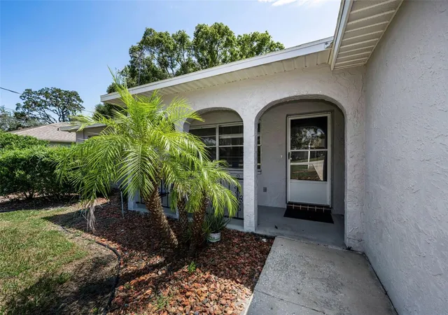 Photo 4 of Single family home for sale at 362 Portland Ave, Spring Hill, FL 34606 | MLS# TB8541564 | Listing updated on 2026-10-20