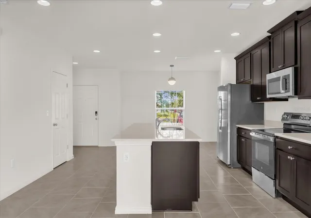 5th image of 1108 Sand Torch Cir, Davenport, FL 33837 | MLS# O6435885