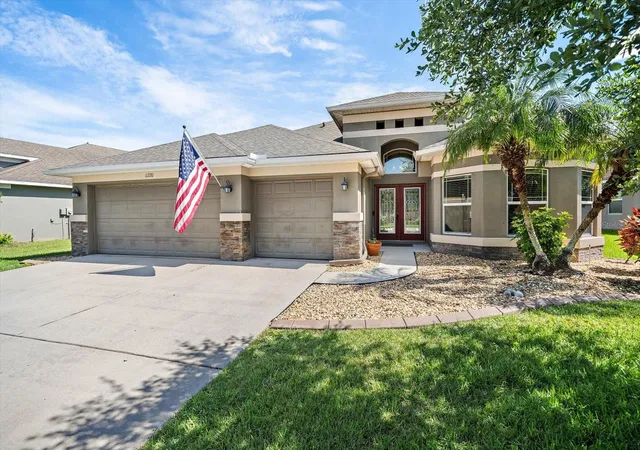 Photo 1 of Single family home for sale at 11220 77th St E, Parrish, FL 34219 | MLS# A4703791 | Listing updated on 2026-10-25
