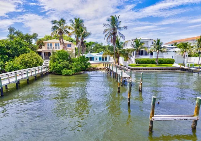 2nd image of 8009 Midnight Pass Rd, Sarasota, FL 34242 | MLS# A4703798