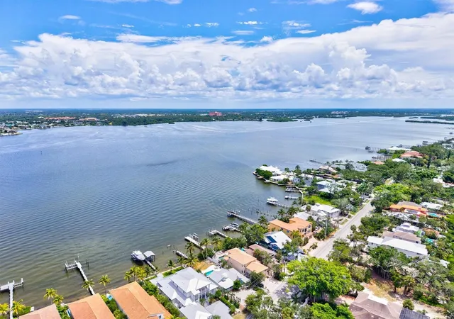 5th image of 8009 Midnight Pass Rd, Sarasota, FL 34242 | MLS# A4703798