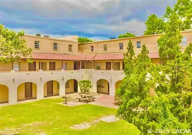 Photo 2 of Condo for sale at 914 Sw 8th Ave #42, Gainesville, FL 32601 | MLS# O6435896 | Listing updated on 2026-08-31