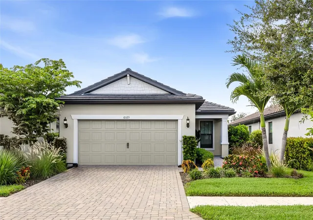 2nd image of 6323 Crested Eagle Ln, Nokomis, FL 34275 | MLS# A4703803