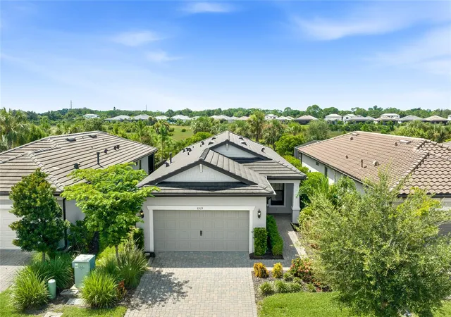 3rd image of 6323 Crested Eagle Ln, Nokomis, FL 34275 | MLS# A4703803