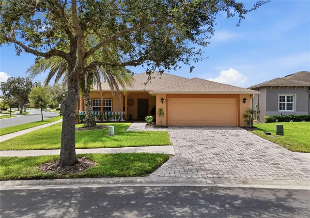 Photo 3 of Single family home for sale at 513 Barcelona Dr, Kissimmee, FL 34759 | MLS# O6435898 | Listing updated on 2026-08-26