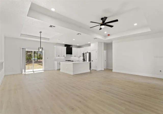 Photo 4 of Single family home for sale at 10439 Gypsy Ave, Weeki Wachee, FL 34613 | MLS# W7888839 | Listing updated on 2026-08-29