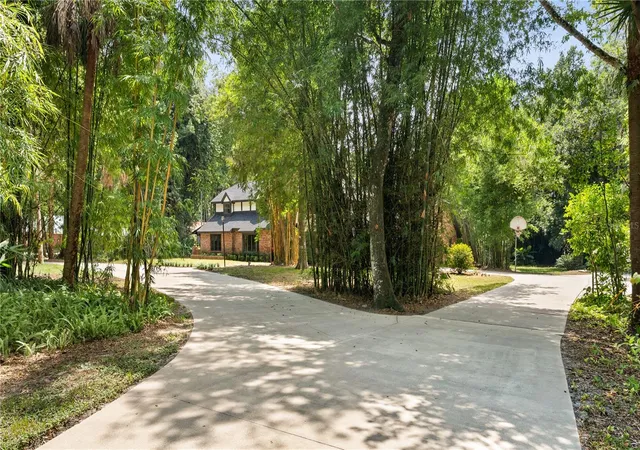2nd image of 706 S Timberlane Dr, New Smyrna Beach, FL 32168 | MLS# NS1089071