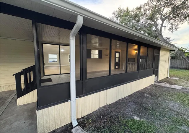 Photo 3 of Manufactured home for sale at 8801 Marc David, Gibsonton, FL 33534 | MLS# O6435910 | Listing updated on 2026-10-03