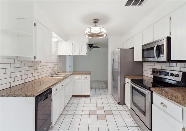 Photo 3 of Single family home for sale at 518 S Adams St, Beverly Hills, FL 34465 | MLS# TB8541617 | Listing updated on 2026-08-24
