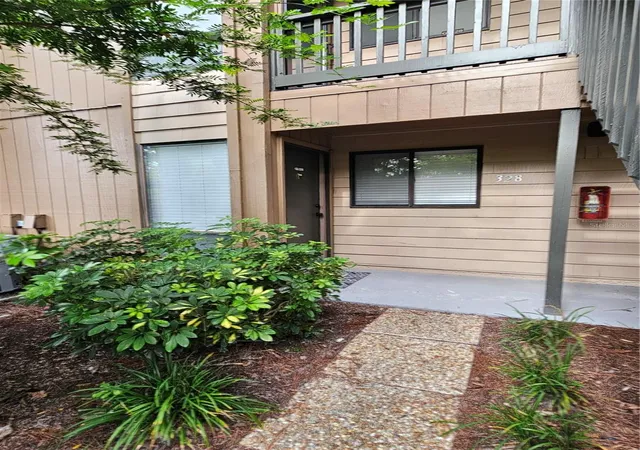 1st image of 1720 Glenhouse Dr #328, Sarasota, FL 34231 | MLS# A4703809