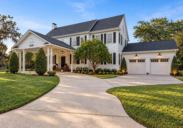 Photo 2 of Single family home for sale at 5240 Alleman Dr, Orlando, FL 32809 | MLS# O6435912 | Listing updated on 2026-10-07