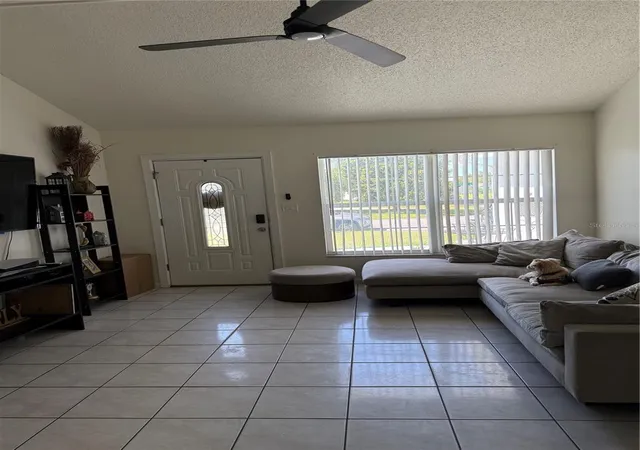 2nd image of 217 Citrus Dr, Kissimmee, FL 34743 | MLS# O6435915